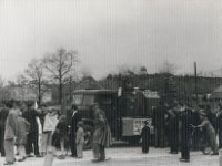 ALBUM 1957 22  1957 Május 1.-i felvonulás, Aszód - Kossuth Lajos utca